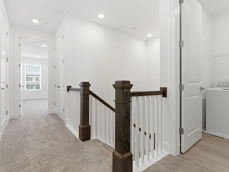 309 Lynwood Station Blvd — Photo 12