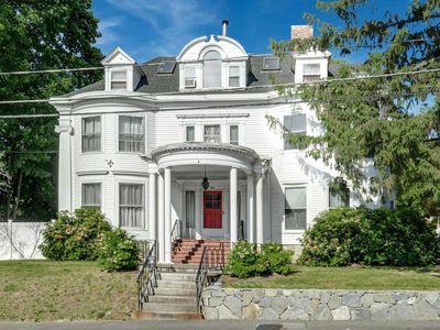 349 Beacon St #B, Lowell, MA, 01850