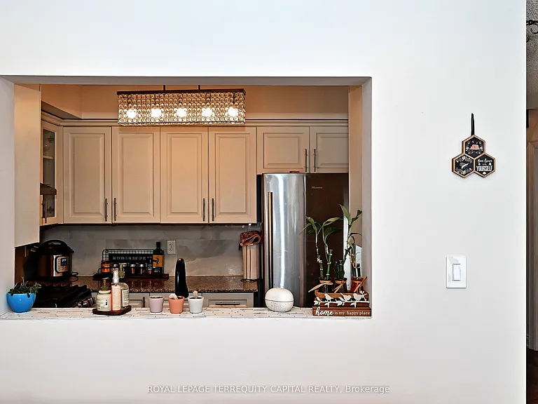 31 Madelaine Dr #6 — Photo 20