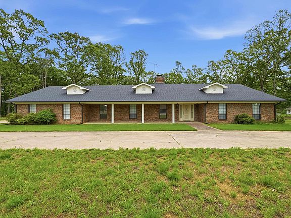 5th image of 38 Garrett Rd