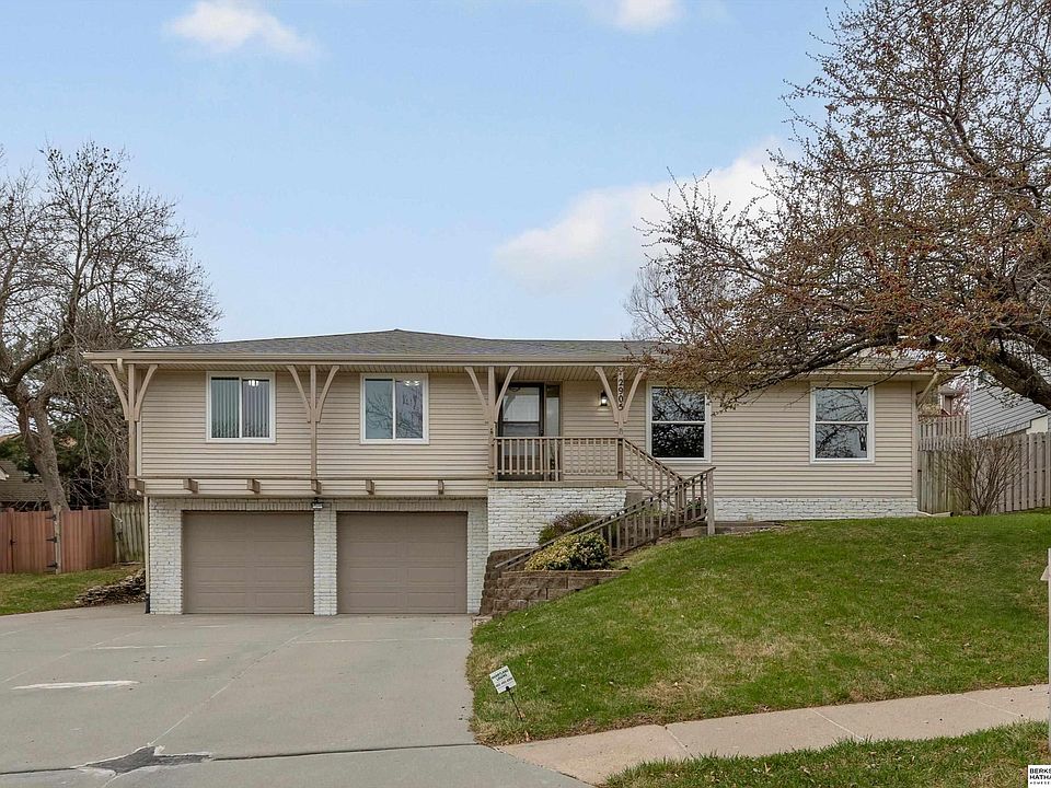 1st image of 2905 Lynnwood Dr