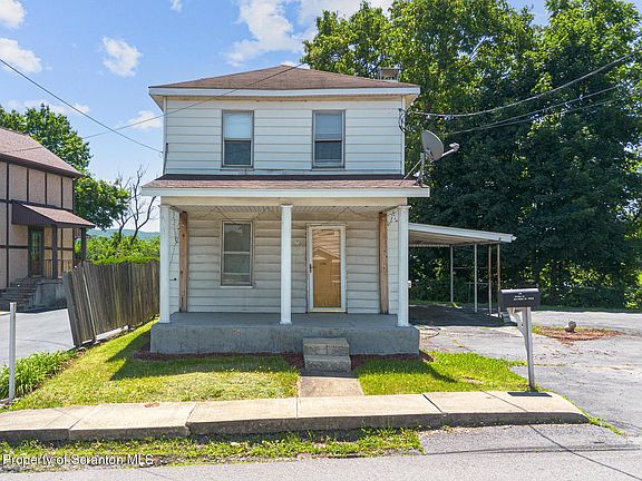 3rd image of 128 Bridge St