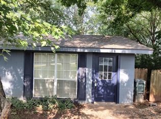 1121 S West Ave, Fayetteville, AR 72701