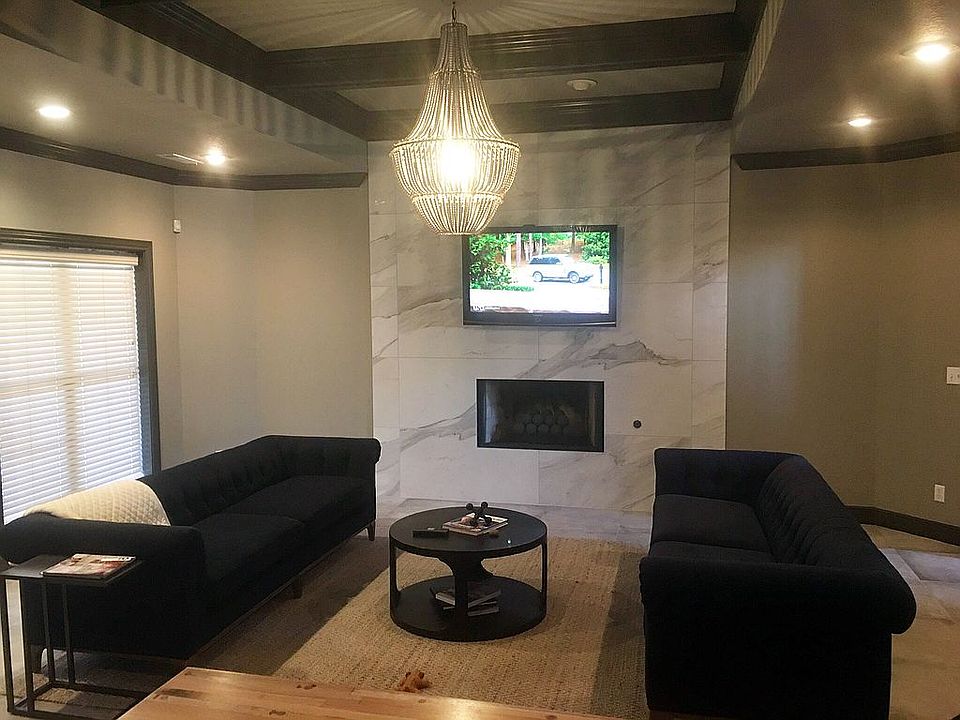 1st image of 5098 S Strathmore Station Dr