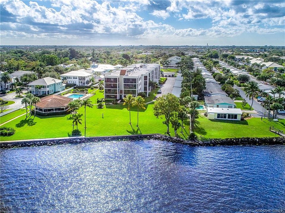 1st image of 150 SE Four Winds Dr #408-B