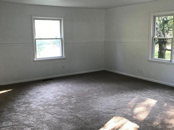 4th image of 114 S Dunbar St