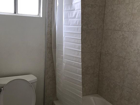 4th image of 7648 Comstock Ave APT B
