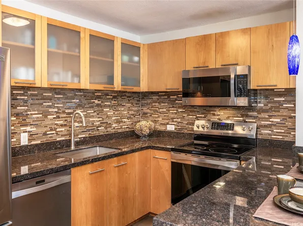 46-40 Konane Pl APT 3821, Kaneohe, HI 96744