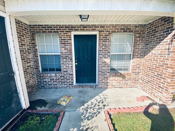 Front patio_11012021