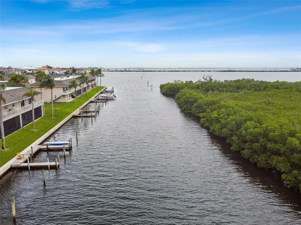 8829 Bay Pointe Dr #205, Tampa, FL 33615