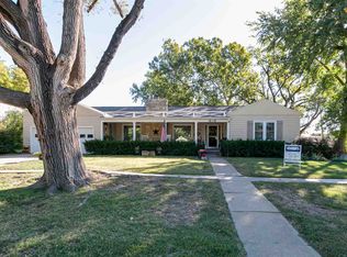 616 South Broadway, Herington, KS 67449