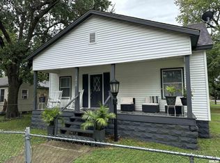 1212 W Tyler St, Herrin, IL 62948