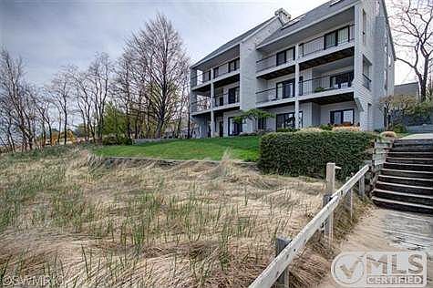 1st image of 355 N Shore Dr APT 1