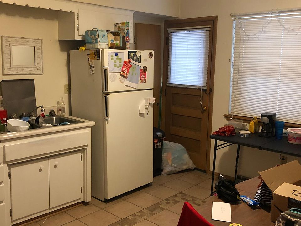 kitchen to door to balcony