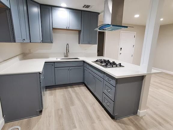 4th image of 10211 S Dixon Ave APT 3