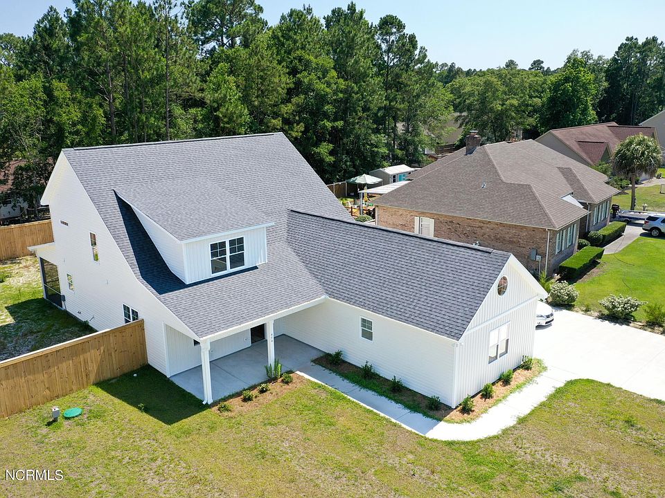454 Chadwick Shores Drive, Sneads Ferry, NC 28460 Zillow