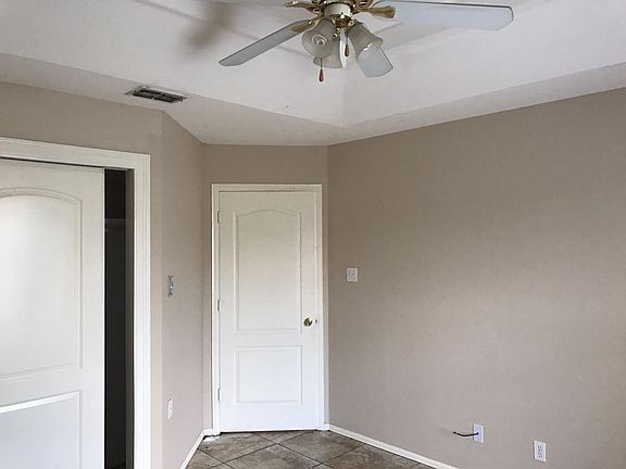 4th image of 2021 La Cantera St