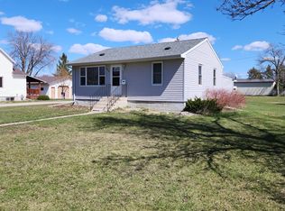 303 N 7th St, Olivia, MN 56277