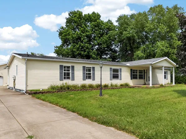 12 Stevy Ln, Frazeysburg, OH 43822