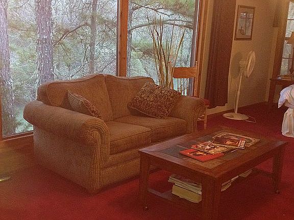 4th image of 212 Hankins Dr