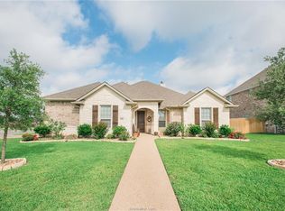 3076 Archer Cir, Bryan, TX 77808