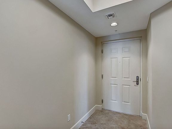 4th image of 1031 S 1st St #402