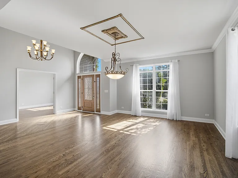 5280 Burnham St — Photo 6