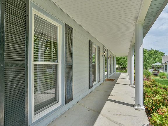 5th image of 4 Staunton Cir