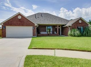 3820 Drawbridge Ln, Norman, OK 73072