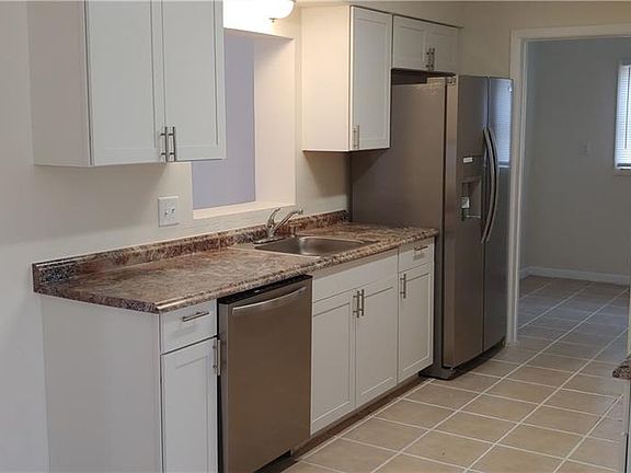 3rd image of 1920 Kingsland Ave #X