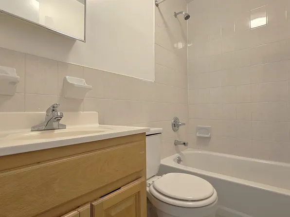 536 Ft Washington Avenue image 9 of 10