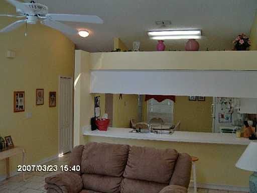 5th image of 11118 Windpoint Dr