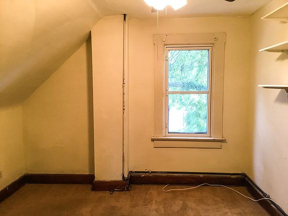SAVE ON RENT: SPACIOUS rooms allow you to add a seventh or e