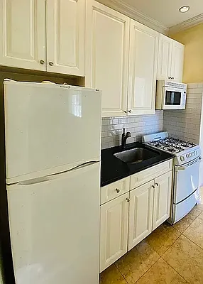 Rented by CitySites Real Estate Group | media 11