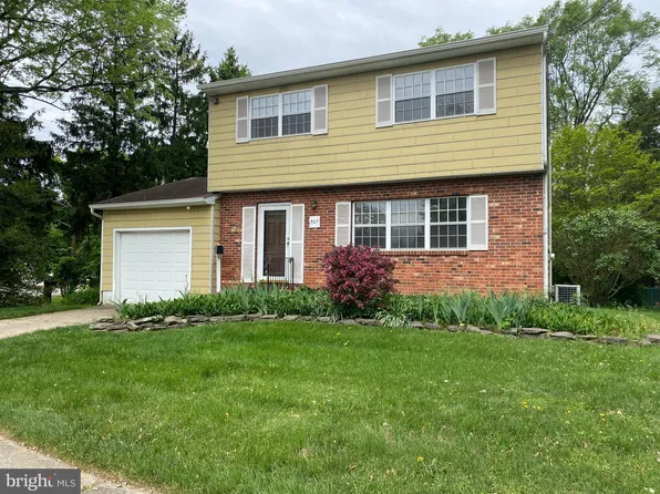 507 Pine St, Florence, NJ 08518