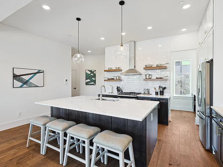 1805 Browder St #102 — Photo 8