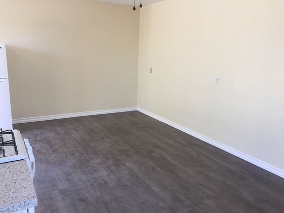 3rd image of 3439 Polley Dr