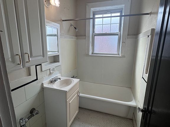 5th image of 4444 Castleman Ave APT 2W