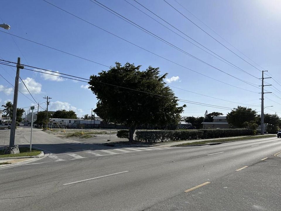 2nd image of 8151 Overseas Hwy