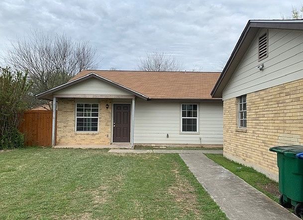 1st image of 8809 Meadow Trace St