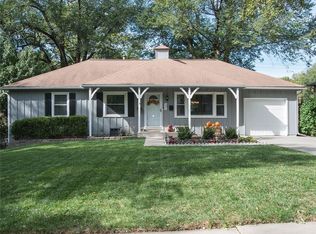 9006 Switzer Rd, Overland Park, KS 66214