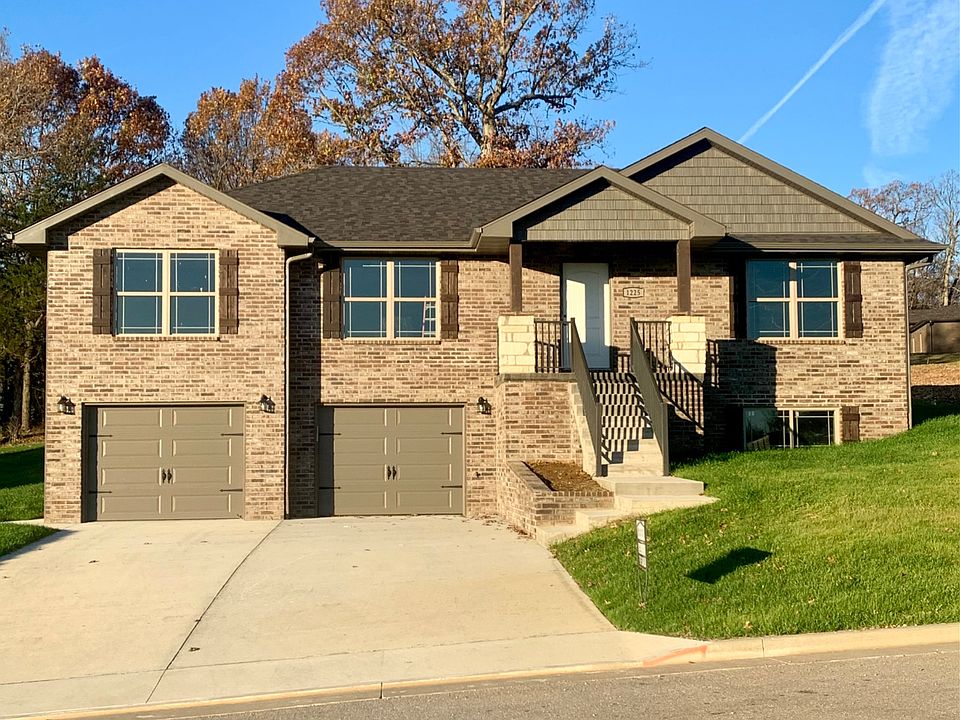 1st image of 1225 Summerfield Dr