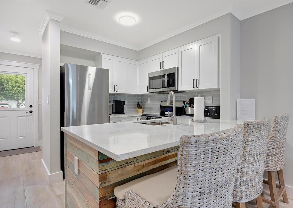 1st image of 620 Thomas St APT 186