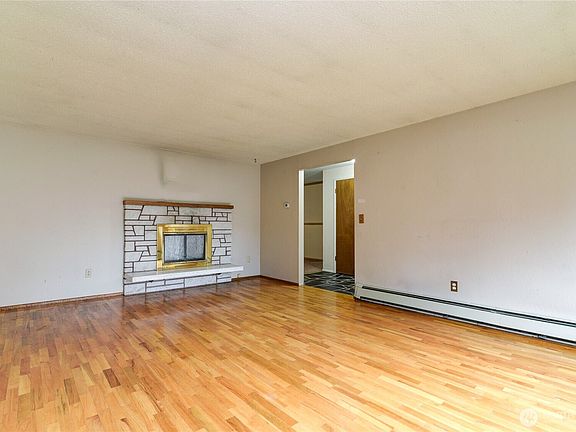4th image of 5102 26th Avenue SE