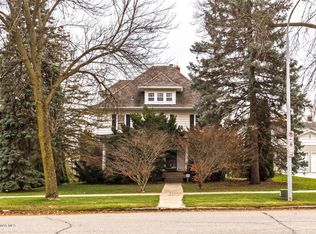 802 4th St SW, Rochester, MN 55902