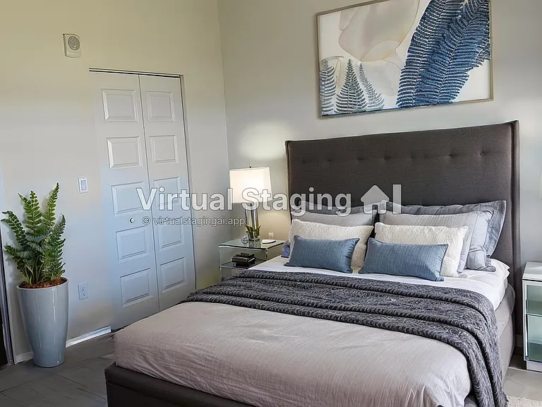 7819 NW 104th Ave — Photo 2