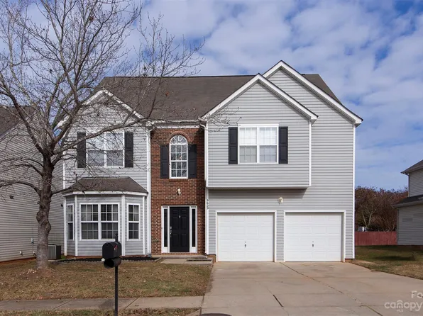 9629 Rothman Ln, Charlotte, NC 28215