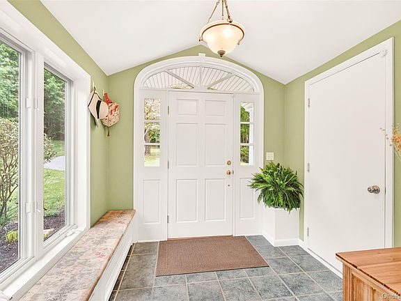5th image of 24 Overlook Drive