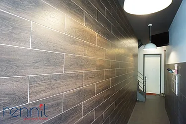 Rented by Rennit Inc.