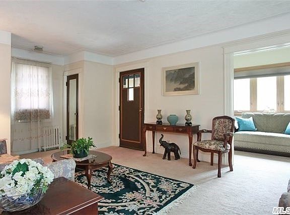 3rd image of 20 Herkomer St